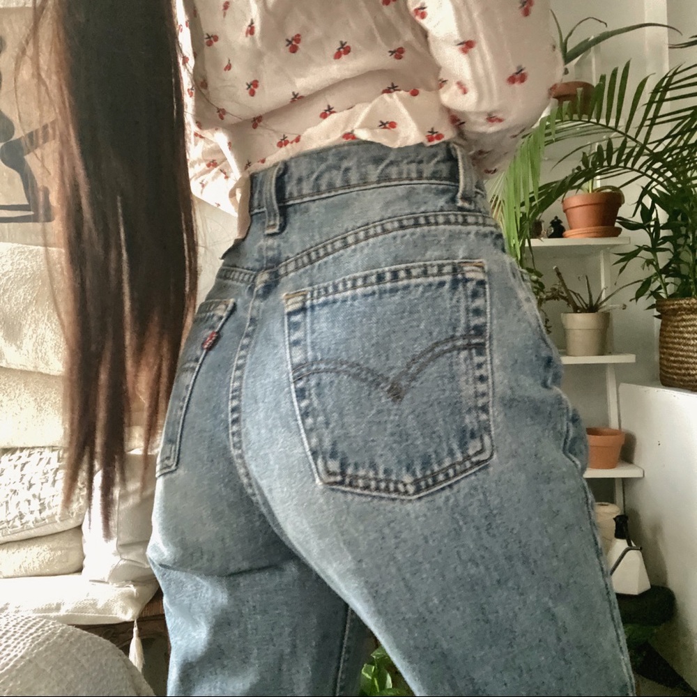 ❌SOLD❌ VTG Levi’s 512 Blue Wash 7M Waist 26” - Picture 2 of 9